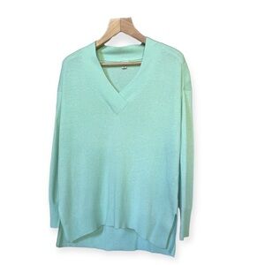 Halogen Women’s 100% Cashmere Seafoam Green V-Neck Sweater, Small